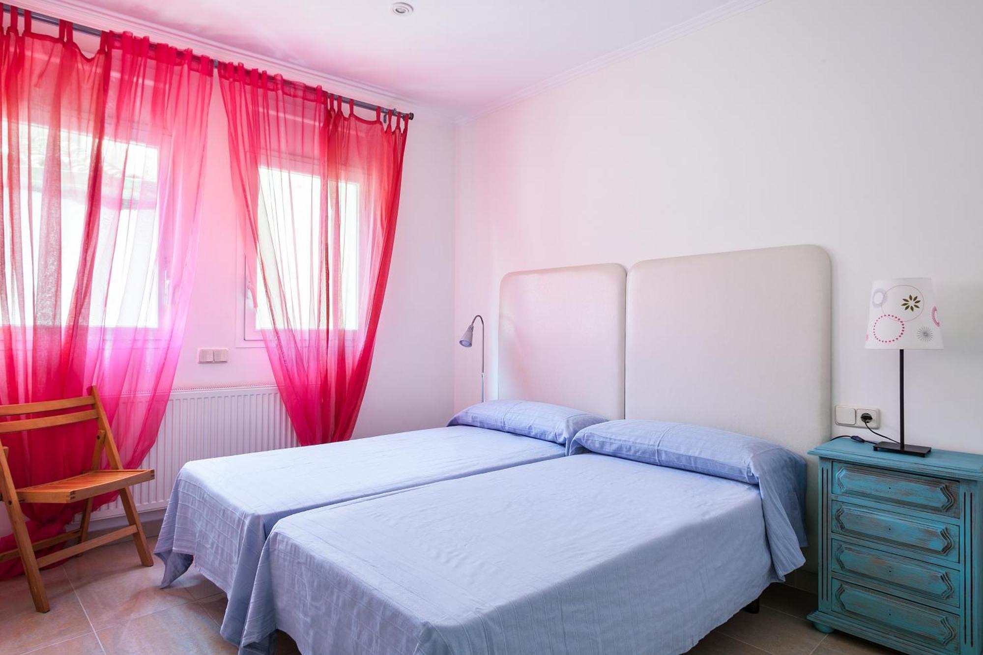 Apartamentos Sonido De Mar Roses Bilik gambar