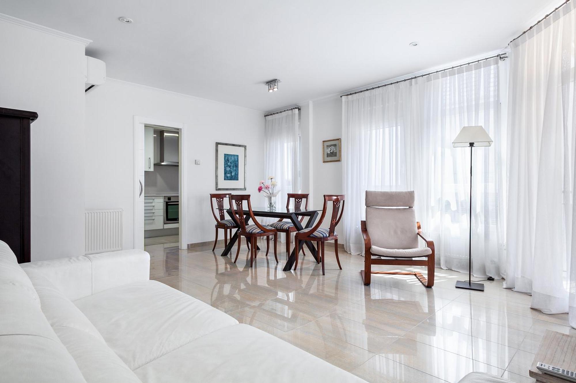 Apartamentos Sonido De Mar Roses Bilik gambar